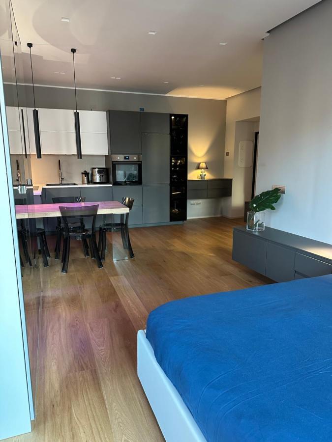 Lr Deluxe Apartments - Fondazione Prada - Metro M3 Milaan Buitenkant foto