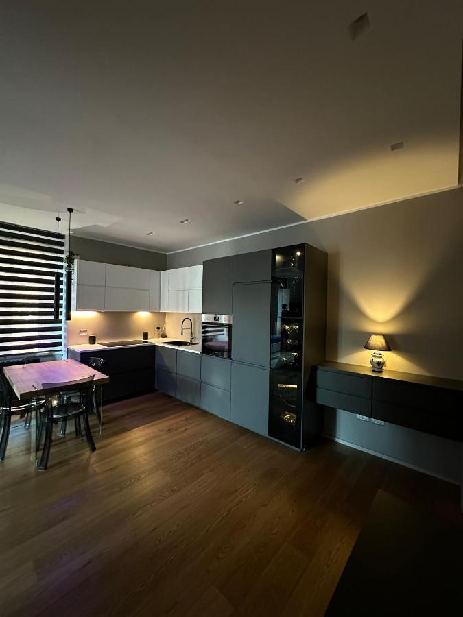 Lr Deluxe Apartments - Fondazione Prada - Metro M3 Milaan Buitenkant foto