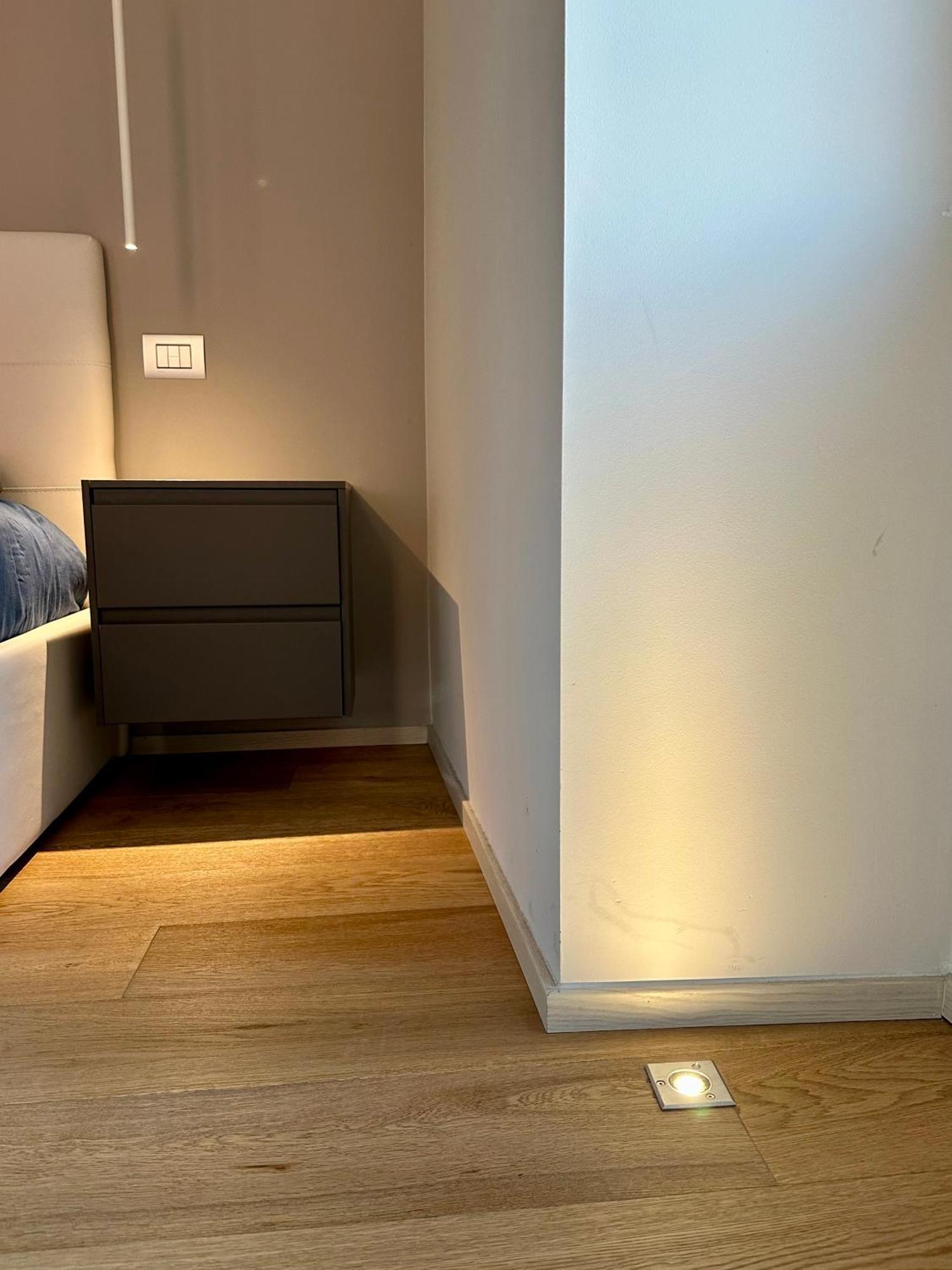 Lr Deluxe Apartments - Fondazione Prada - Metro M3 Milaan Buitenkant foto